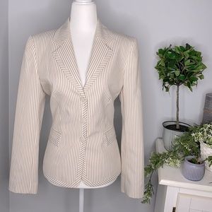 TAHARI Neutral Striped Fitted Blazer with pockets size 6
